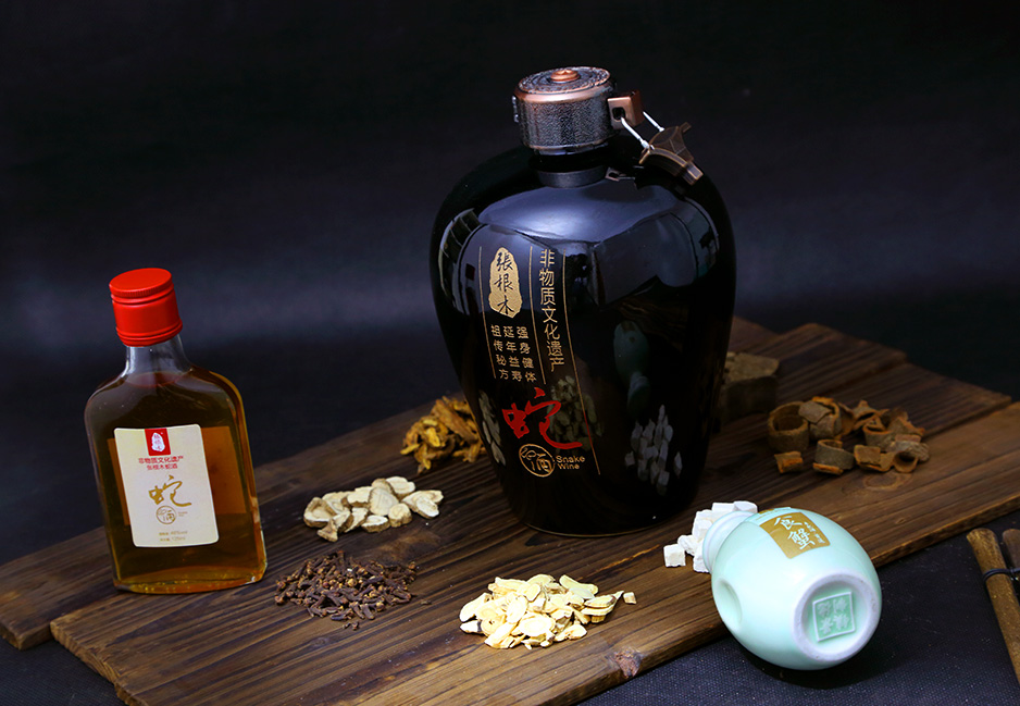 張根木蛇酒產(chǎn)品攝影★早晨攝影★太倉,昆山,常熟,靖江,南通,蘇州專業(yè)的產(chǎn)品攝影和拍攝公司