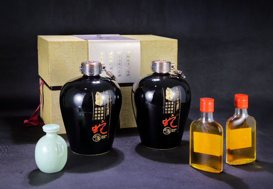 張根木蛇酒產(chǎn)品攝影★早晨攝影★太倉,昆山,張家港,江陰,靖江,南通,蘇州專業(yè)的產(chǎn)品攝影和拍攝